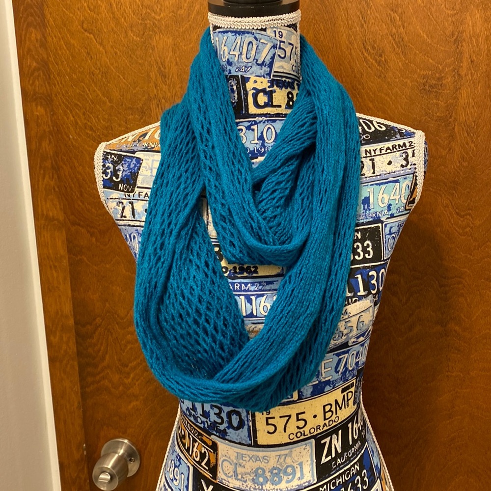 Round scarves
